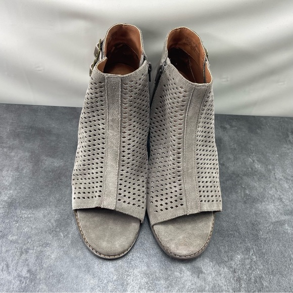 Vionic Chryssa Women’s Shoes Gray 10M Perforated Suede Peep Toe Block Heels Boot - Picture 4 of 14